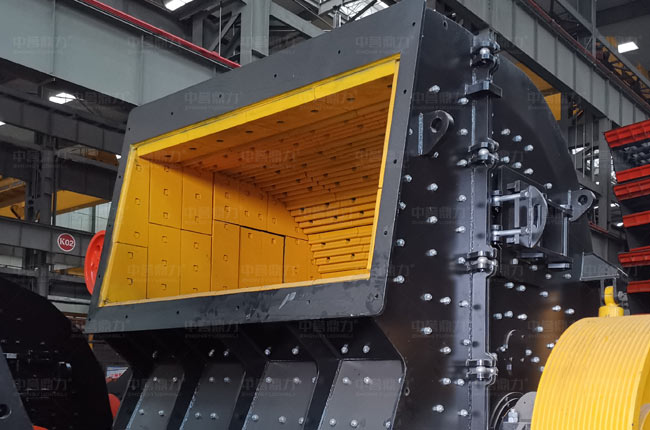 整形錘式破碎機(jī)內(nèi)部結(jié)構(gòu)