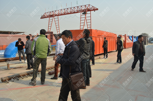 ���տ͑��������l�������m���S�M�Ѕ��^