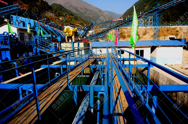 ���{�C��ɰ���a