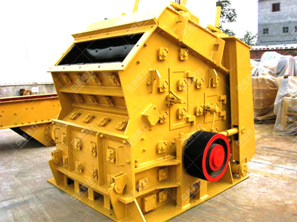 反擊式破碎機實拍圖展示 反擊式破碎機實拍圖展示