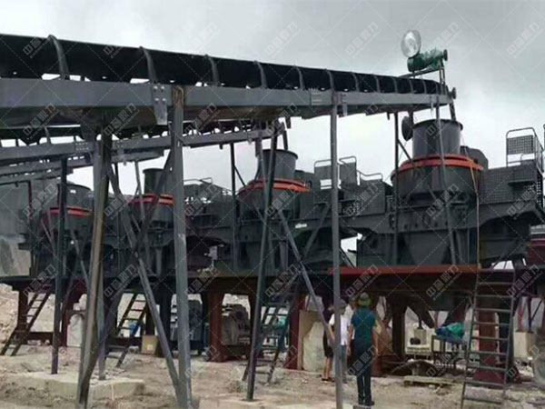 沖擊式制砂機(jī)性能特點