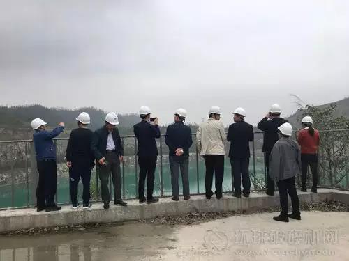 �V����dʯ�������T̩ʢʯ���Gɫ�Vɽ���O(sh��)ӭ������ɽ�ಿ�T����