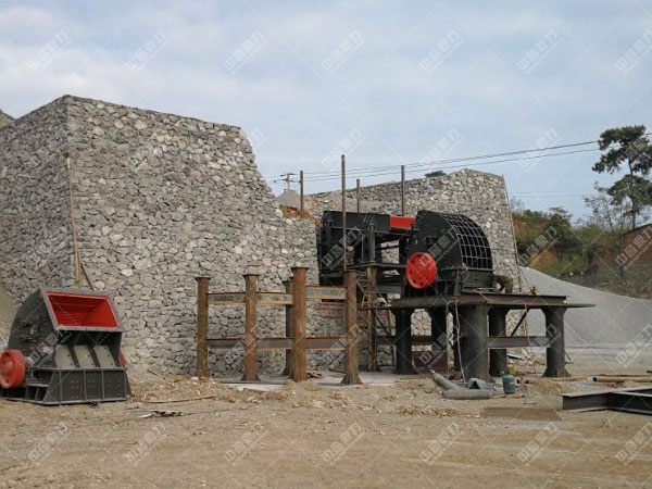 ����C���b