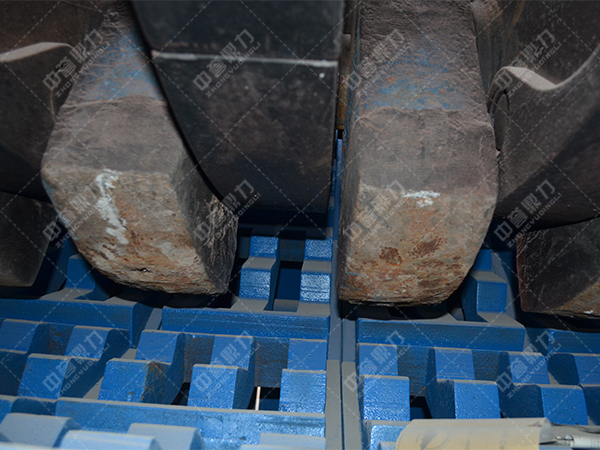 �Nʽ��ʯ�C�N�^