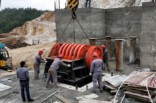 �F�ݶ����иۄ�(w��)�����ծa(ch��n)4ǧ��ɰʯ���a(ch��n)��(xi��n)